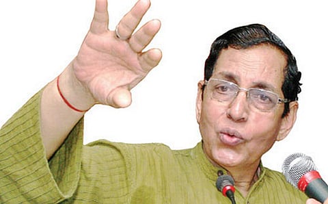 ಪ್ಯಾರಿಮೋಹನ್ ಮೊಹಾಪಾತ್ರ