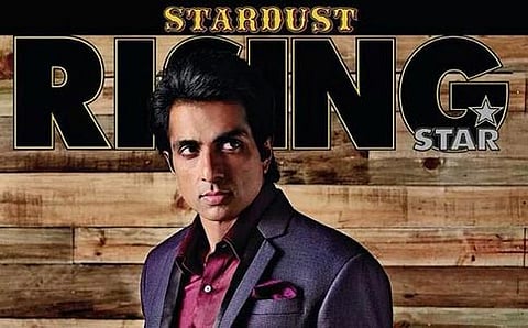 ಸ್ಟಾರ್ಡಸ್ಟ್ ಮ್ಯಾಗಜಿನ್ನಲ್ಲಿ ತಮ್ಮ ಮುಖಪುಟವಿರುವ ಪ್ರತಿಯನ್ನು ಬಿಡುಗಡೆಗೊಳಿಸಿ ಮಾತನಾಡಿದ ನಟ ಸೋನು ಸೂದ್.-ಚಿತ್ರ-ಫೈಲ್ ಫೋಟೋ