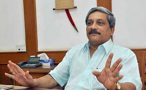 ಕೇಂದ್ರ ರಕ್ಷಣಾ ಸಚಿವ ಮನೋಹರ್ ಪರಿಕ್ಕರ್ (ಸಂಗ್ರಹ ಚಿತ್ರ)