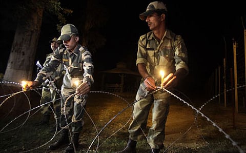 ಗಡಿಯಲ್ಲಿ ಭದ್ರತಾ ನಿರತ ಯೋಧರು (ಸಂಗ್ರಹ ಚಿತ್ರ)