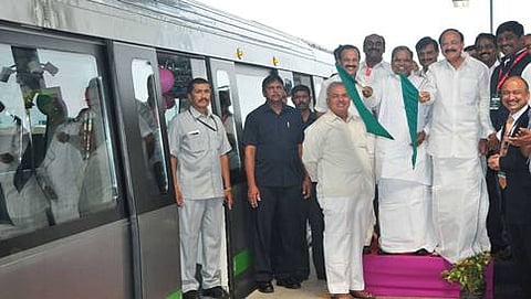 ಮೆಟ್ರೊ ರೀಚ್-3ಗೆ ಚಾಲನೆ ನೀಡುತ್ತಿರುವ ಸಿಎಂ ಸಿದ್ದರಾಮಯ್ಯ ಹಾಗೂ ವೆಂಕಯ್ಯ ನಾಯ್ಡು (ಸಂಗ್ರಹ ಚಿತ್ರ )