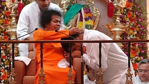 ಪುಟ್ಟಪರ್ತಿ ಸತ್ಯಸಾಯಿ ಬಾಬಾ (ಸಂಗ್ರಹ ಚಿತ್ರ)