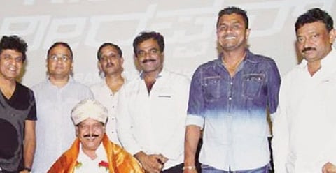 'ಕಿಲ್ಲಿಂಗ್ ವೀರಪ್ಪನ್' ಬಿಡುಗಡೆ ಸಮಾರಂಭದಲ್ಲಿ ಸಾ ರಾ ಗೋವಿಂದು ಅವರಿಗೆ ಅಭಿನಂದನೆ