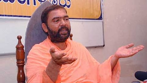 ನಿಡುಮಾಮಿಡಿ ಮಠ ವೀರಭದ್ರ ಚನ್ನಮಲ್ಲ ಸ್ವಾಮೀಜಿ (ಸಂಗ್ರಹ ಚಿತ್ರ)