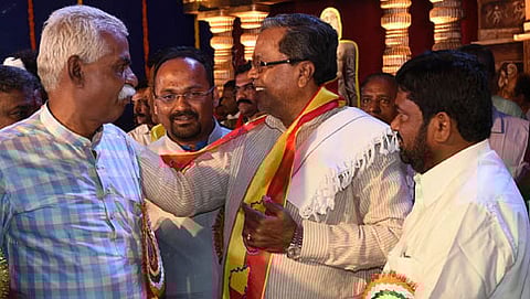 ಸಾಹಿತ್ಯ ಸಮ್ಮೇಳನದಲ್ಲಿ ಪುಂಡಲೀಕ ಹಾಲಂಬಿ (ಸಂಗ್ರಹ ಚಿತ್ರ)