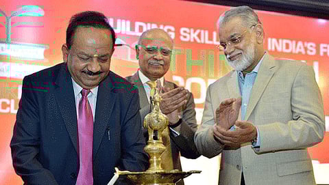 ThinkEdu ಕಾರ್ಯಕ್ರಮದಲ್ಲಿ ಕೇಂದ್ರ ಸಚಿವ ಹರ್ಷವರ್ಧನ್, ಪ್ರಭು ಚಾವ್ಲಾ ಮತ್ತು ನಿವೃತ್ತ ಇಸ್ರೋ ಅಧ್ಯಕ್ಷ ರಾಧಾಕೃಷ್ಣನ್