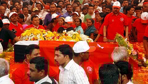 ಹಿರಿಯ ಸಿಪಿಐ ನಾಯಕ ಗೋವಿಂದ್ ಪನ್ಸಾರ್ ಅವರ ಅಂತ್ಯಕ್ರಿಯೆ ಸಮಾರಂಭ