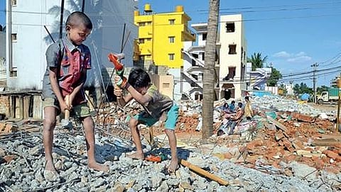 ಮಂದಗತಿಯಲ್ಲಿ ಸಾಗಿದ ಸಾರಕ್ಕಿ ಕೆರೆ ಒತ್ತುವರಿ ತೆರವು