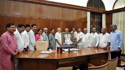 ನರೇಂದ್ರ ಮೋದಿ ಅವರೊಂದಿಗೆ ಕರ್ನಾಟಕದ ಕೇಂದ್ರ ಸಚಿವರ ನೇತೃತ್ವದ ಸಂಸದರ ನಿಯೋಗ