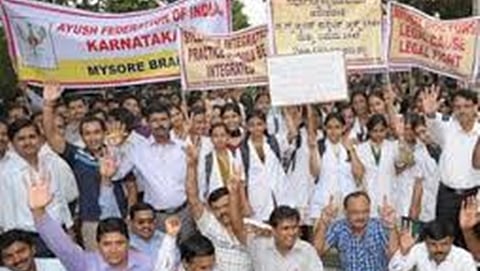 ವಿಫಲವಾಯ್ತು ಆಯುಷ್-ಸರ್ಕಾರ ಸಭೆ (ಸಾಂದರ್ಭಿಕ ಚಿತ್ರ)