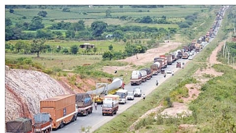 ಧಾರವಾಡ ಬಂದ್ ನ ಚಿತ್ರ