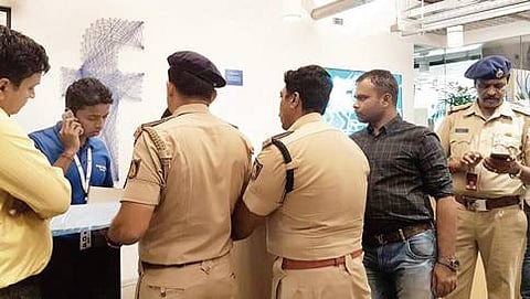 ಮುಂಬಯಿ ಫೇಸ್ ಬುಕ್ ಕಚೇರಿ ಮೇಲೆ ಮಂಗಳೂರು ಪೊಲೀಸರ ದಾಳಿ