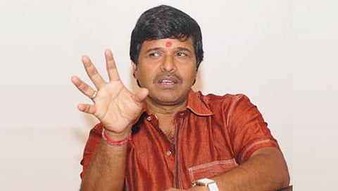 ಪುಲಿ ಚಿತ್ರದ ಕರ್ನಾಟಕದ ವಿತರಕ ಎಸ್ ನಾರಾಯಣ್ (ಸಂಗ್ರಹ ಚಿತ್ರ)