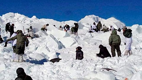 Avalanche strikes Siachen