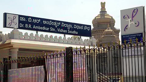 ಸುರಂಗ ಮಾರ್ಗ ಉದ್ಘಾಟನೆ ಹಿನ್ನೆಲೆಯಲ್ಲಿ ಸಜ್ಜುಗೊಳ್ಳುತ್ತಿರುವ ಅಂಬೇಡ್ಕರ್ ನಿಲ್ದಾಣ (ಕೆಪಿಎನ್ ಚಿತ್ರ)