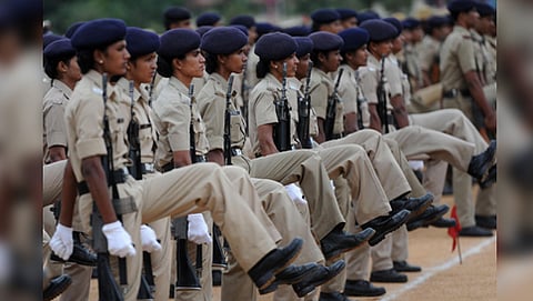 ಮಹಿಳಾ ಪೊಲೀಸ್ ಪರೇಡ್ (ಸಾಂದರ್ಭಿಕ ಚಿತ್ರ)