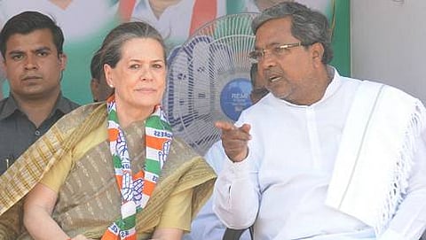 Sonia Gandhi - Siddaramaiah