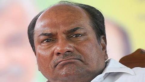 ಕೇವಲ 36 ರಾಫೆಲ್ ಜೆಟ್ ಖರೀದಿಗೆ ಒಪ್ಪಂದ: ರಾಫೆಲ್ ಜೆಟ್ ಒಪ್ಪಂದ: ಬಿಜೆಪಿ ವಿರುದ್ಧ ಕಾಂಗ್ರೆಸ್ ವಾಕ್ಪ್ರಹಾರ