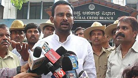 Congress MLA Vijayananda Kashappanavar slams Jayamruthyunjaya Swamiji over sexual harassment against him