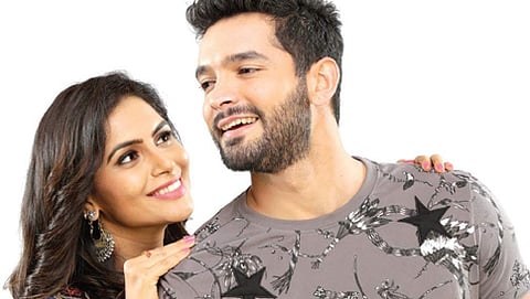 'ಫಾರ್ಚ್ಯುನರ್' ನಲ್ಲಿ ದಿಂಗತ್, ಸೋನುಗೌಡ