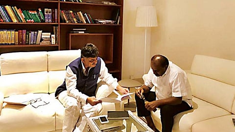 ಡಿಕೆಶಿ-ಎಚ್ ಡಿಕೆ ಭೇಟಿ