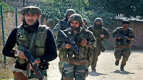 ಜಮ್ಮು ಕಾಶ್ಮೀರ: ಗಡಿ ನಿಯಂತ್ರಣ ರೇಖೆ ಬಳಿ ಗುಂಡಿನ ಕಾಳಗ, ಓರ್ವ ಸೈನಿಕ ಹುತಾತ್ಮ