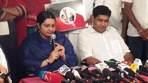 ಸುದ್ದಿಗೋಷ್ಠಿಯಲ್ಲಿ ದೀಪಾ ಜಯಕುಮಾರ್