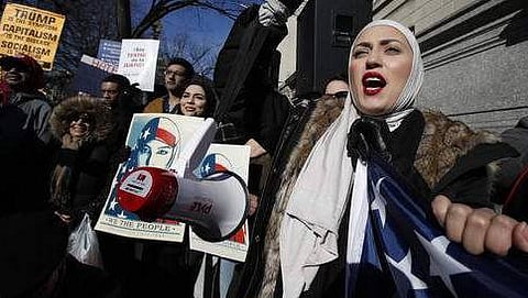 ನಿಷೇಧದ ವಿರುದ್ಧ ಪ್ರತಿಭಟನೆ