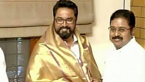 ಚಿತ್ರನಟ ಶರತ್ ಕುಮಾರ್ ಮತ್ತು ತಮಿಳು ನಾಡು ಸಚಿವ ಸಿ.ವಿಜಯ ಭಾಸ್ಕರ್