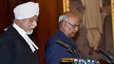 ನೂತನ ರಾಷ್ಟ್ರಪತಿಯಾಗಿ ಸುಪ್ರೀಂ ಕೋರ್ಟ್ ಮುಖ್ಯ ನ್ಯಾಯಮೂರ್ತಿ ಜೆ.ಎಸ್.ಖೆಹರ್ ಅವರಿಂದ ಪ್ರಮಾಣವಚನ ಸ್ವೀಕರಿಸಿಕೊಂಡ ರಾಮನಾಥ್ ಕೋವಿಂದ್