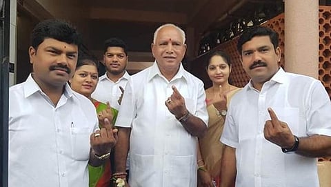 ಹಕ್ಕು ಚಲಾಯಿಸಿದ ಬಿಎಸ್ ವೈ ಕುಟುಂಬ