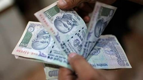 2017-18 ನೇ ಸಾಲಿನ ಪಿಎಫ್ ಠೇವಣಿ ಬಡ್ಡಿದರ ಇಳಿಕೆ!