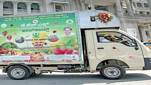 ಹಾಪ್ ಕಾಮ್ಸ್ ವಾಹನದ ಚಿತ್ರ