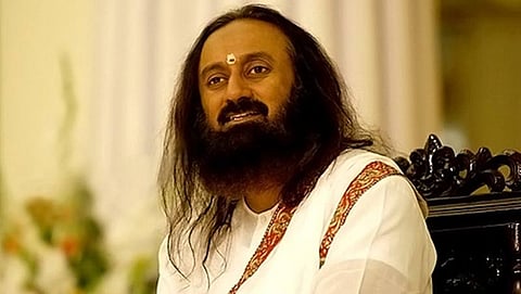 ಬೆಂಗಳೂರಿನ ಆರ್ಟ್ ಆಫ್ ಲಿವಿಂಗ್ ಸಂಸ್ಥಾಪಕ ಶ್ರೀ ಶ್ರೀ ರವಿಶಂಕರ್ ಗುರೂಜಿ