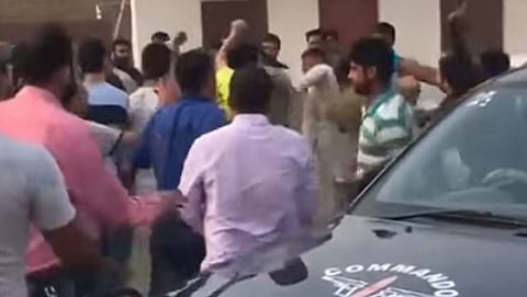 ಪಾಕ್ ಪೊಲೀಸರ ಮೇಲೆ ಚೀನಿಯರ ಹಲ್ಲೆ