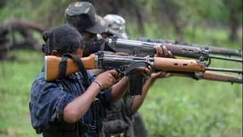 Naxalites kill 2 teachers in Chhattisgarh