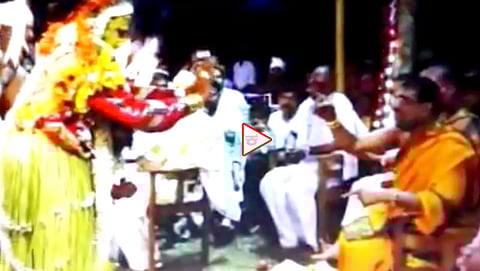 ಶಿರೂರು ಶ್ರೀಗಳ ವೈರಲ್ ವಿಡಿಯೋ ಚಿತ್ರ