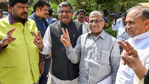 ಉಪ ಸಭಾಪತಿಯಾಗಿ ಆಯ್ಕೆಗೊಂಡ ನಂತರ ಹರಿವಂಶ ನಾರಾಯಣ್ ಸಿಂಗ್