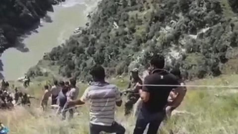 ಜಮ್ಮು-ಕಾಶ್ಮೀರ: ನದಿಗೆ ಉರುಳಿ ಬಿದ್ದ ಬಸ್, 12 ಮಂದಿ ಸಾವು, ಹಲವರಿಗೆ ಗಾಯ