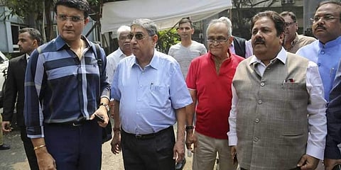 ಬಿಸಿಸಿಐ ಕಚೇರಿ ಬಳಿ ಸೌರವ್ ಗಂಗೂಲಿ