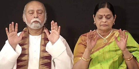 ಕಲ್ಕಿ ಭಗವಾನ್ ಹಾಗೂ ಅವರ ಪತ್ನಿ