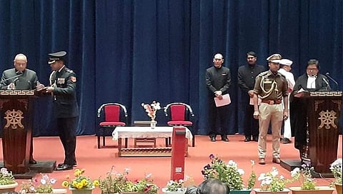 ಲಡಾಕ್ ಕೇಂದ್ರಾಡಳಿತ ಪ್ರದೇಶದ ಮೊದಲ ಗವರ್ನರ್ ಆಗಿ ಗುರುವಾರ ರಾಧಾ ಕೃಷ್ಣ ಮಾಥೂರ್ ಪ್ರಮಾಣವಚನ ಸ್ವೀಕರಿಸಿದರು.