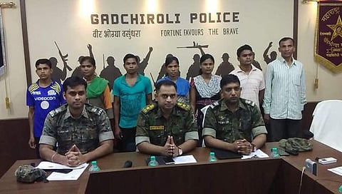 ಪೊಲೀಸರಿಗೆ ಶರಣಾದ ನಕ್ಸಲರು