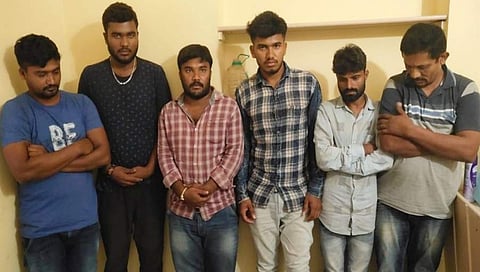 ಬೆಂಗಳೂರು: ಕೆಲಸ ಕೊಡಿಸೋ ನೆಪದಲ್ಲಿ ವೇಶ್ಯವಾಟಿಕೆ ದಂಧೆ, ಆರು ಜನರ ಬಂಧನ