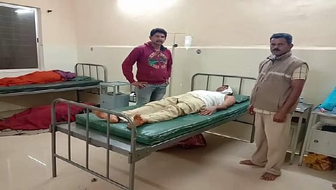 ಶಿವಮೊಗ್ಗ: ಶ್ರೀಗಂಧ ಕಳ್ಳರಿಂದ ಅರಣ್ಯಾಧಿಕಾರಿಗಳ ಮೇಲೆ ಮಾರಣಾಂತಿಕ ಹಲ್ಲೆ