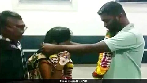 ಐಸಿಯುನಲ್ಲಿ ವಿವಾಹವಾದ ಯುವಕ
