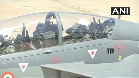 ತೇಜಸ್ ಯುದ್ಧ ವಿಮಾನದಲ್ಲಿ ಜನರಲ್ ಬಿಪಿನ್ ರಾವತ್