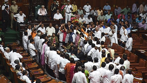 ವಿಧಾನಸಭೆಯಲ್ಲಿ ನಿನ್ನೆ ಬಿಜೆಪಿ ಸದಸ್ಯರ ಪ್ರತಿಭಟನೆಯ ಚಿತ್ರ