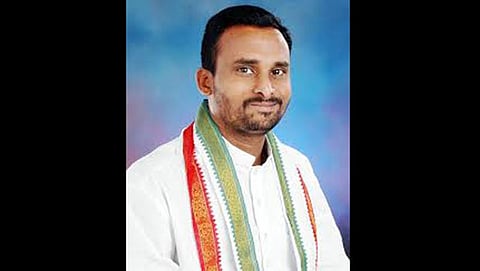 ನೀತಿ ಸಂಹಿತೆ ಉಲ್ಲಂಘನೆ; ವಿಜಯಾನಂದ ಕಾಶಪ್ಪನವರ ವಿರುದ್ಧ ಜಾಮೀನು ರಹಿತ ವಾರಂಟ್