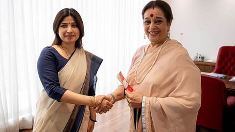 ಡಿಂಪಲ್ ಯಾದವ್ - ಪೂನಂ ಸಿನ್ಹಾ